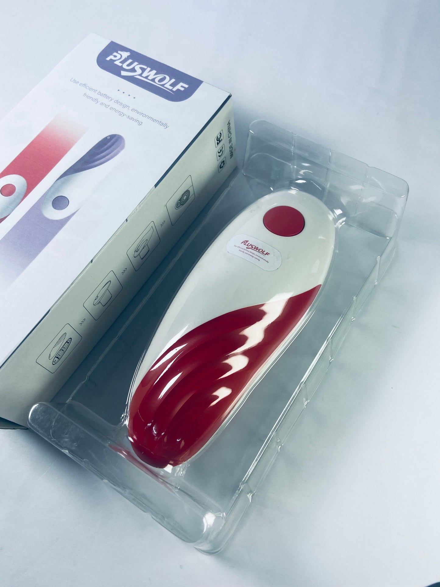 PLUSWOLF Electric can openers Kitchen Automatic Safety Cordless One Tin Touch Electric Can Opener.One-touch switch .Smooth can edge.Being friendly to left-hander and arthritics! (Red)