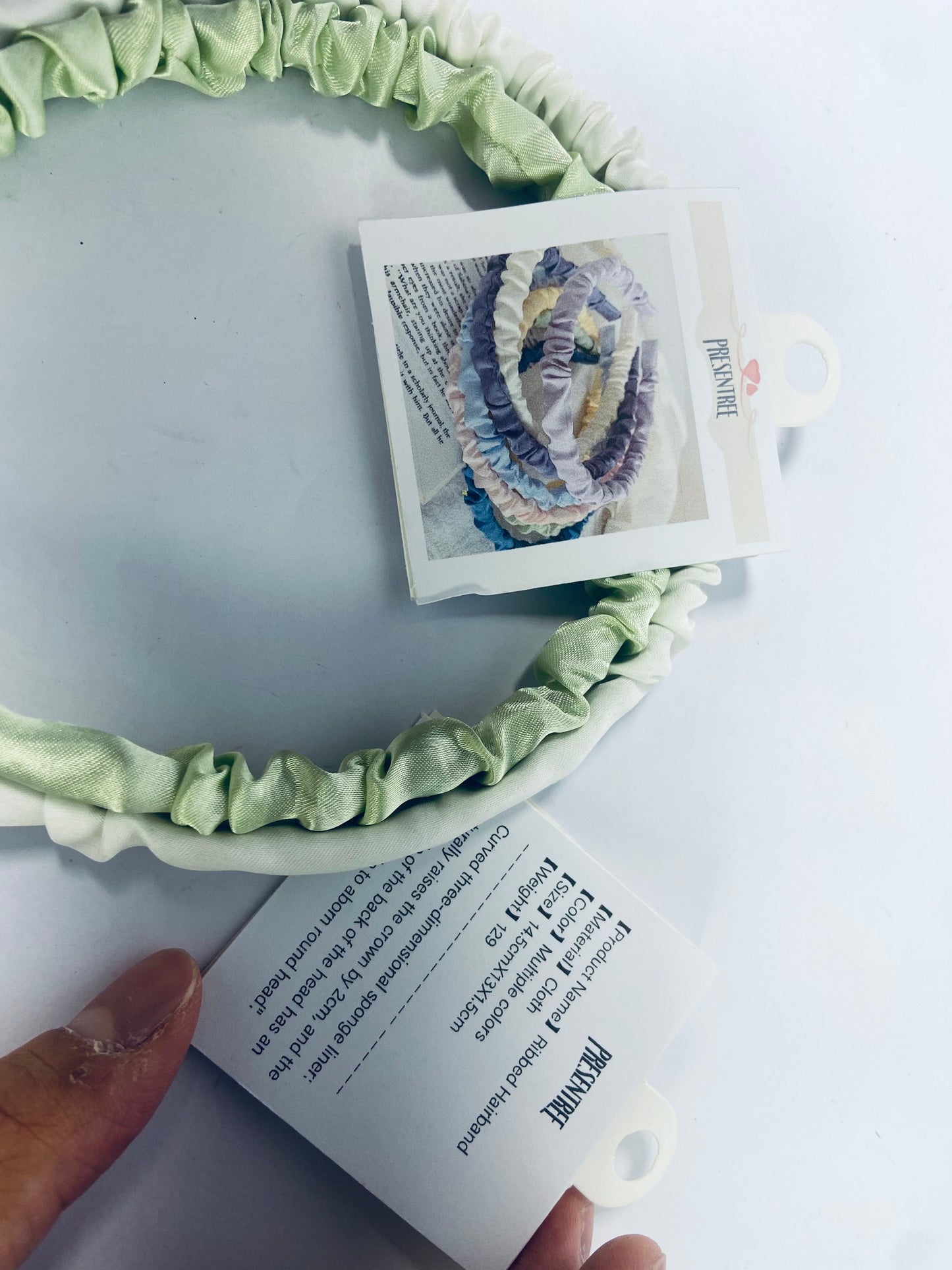 PRESENTREE 2 Pack White and Green Headbands for Girls Women Headbands Trendy Non Slip Hairbands Cute Hair Accessories Multi-styles and Colors Available