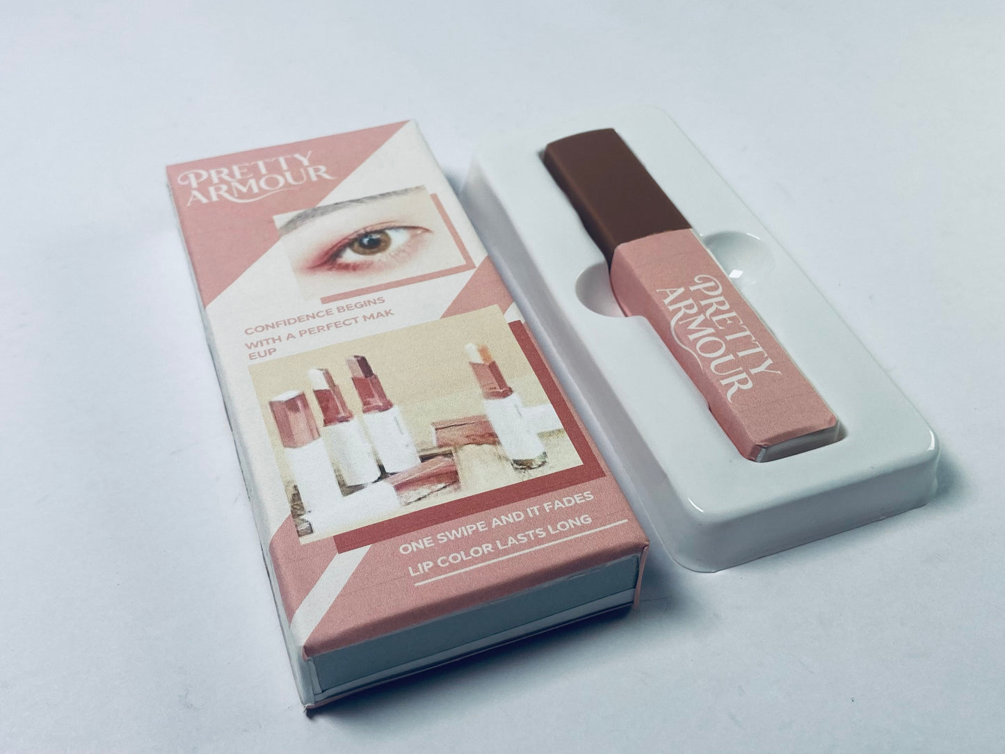 PRETTY ARMOUR Color Icon Cream Eyeshadow,Moisturizing,Nourishing Velvety Cream-to-Powder Buildable & Blendable Formula,Cruelty-Free & Vegan - Champagne Room