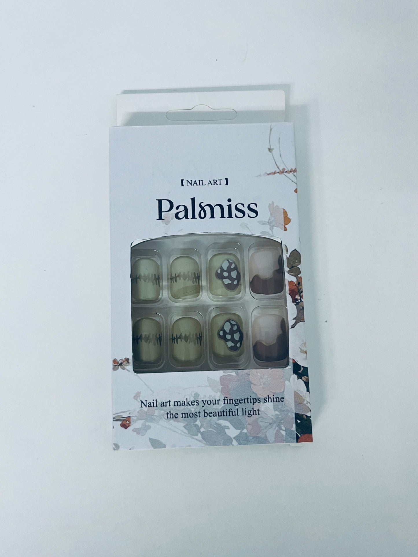Palmiss Mushroom Forest Press On Nails, Retro Nail Art Fake Nails Set, Easy Application Nail Tips with Tool & Multiple Sizes