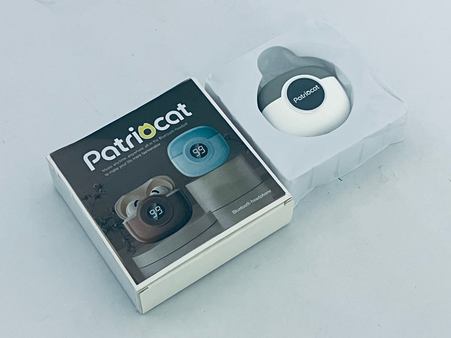 Patriocat Wireless Earbuds 5.49 Bluetooth TWS In-Ear LED Digital Display Earphones IPX-5 Waterproof 30 Hours Total Playtime 180 Hours Standby HiFi Stereo ENC Headphones White