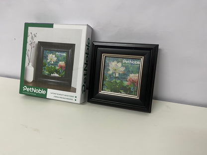 【PetNoble Polystone Picture Frame】—— Elegant Decor for Cherishing Precious Memories