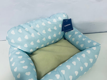 【PetUrban Heart-Pattern Pet Bed】—— Cozy Rest Space for Your Furry Friend