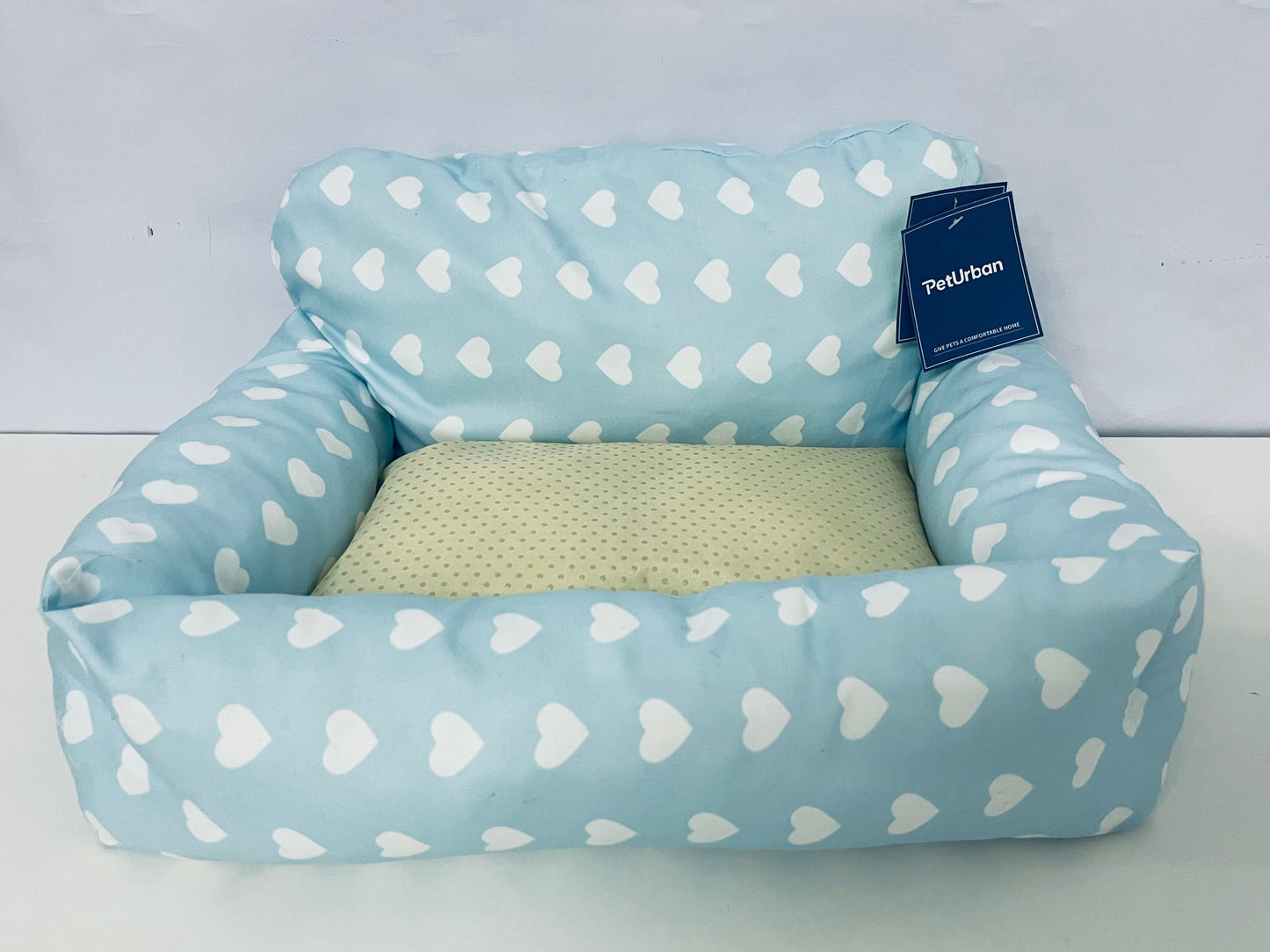 【PetUrban Heart-Pattern Pet Bed】—— Cozy Rest Space for Your Furry Friend