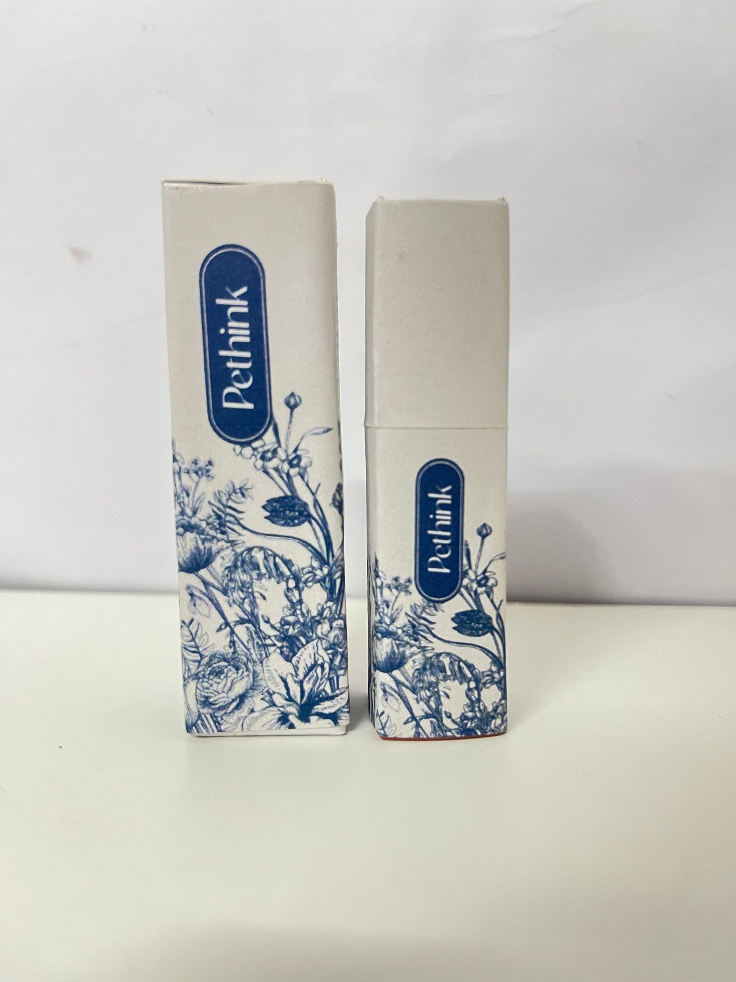 Pethink Retro Blue-Tone Lip Glaze Velvet Matte Texture A High-End Atmosphere Item for Daily Makeup