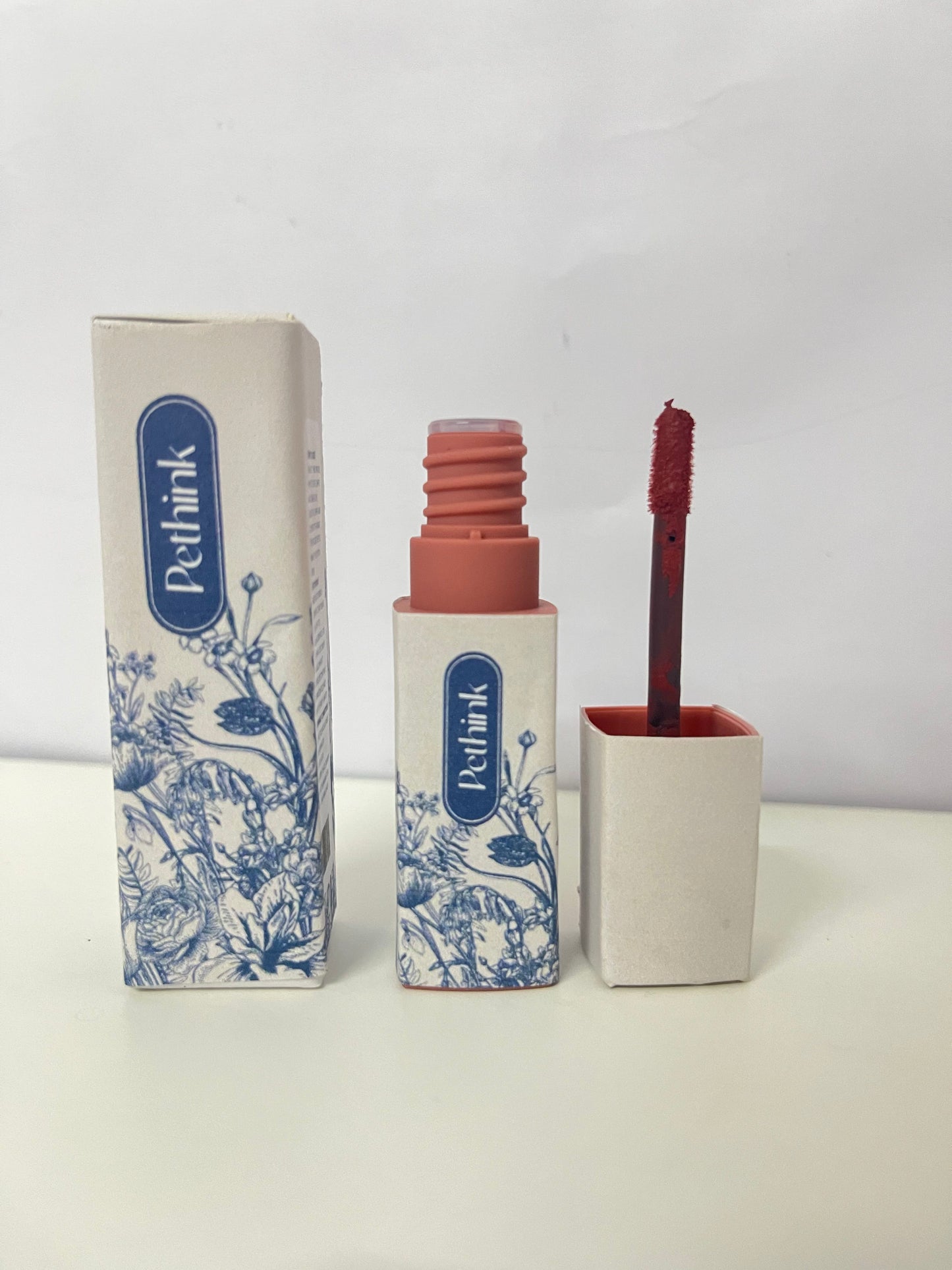 Pethink Retro Blue-Tone Lip Glaze Velvet Matte Texture A High-End Atmosphere Item for Daily Makeup