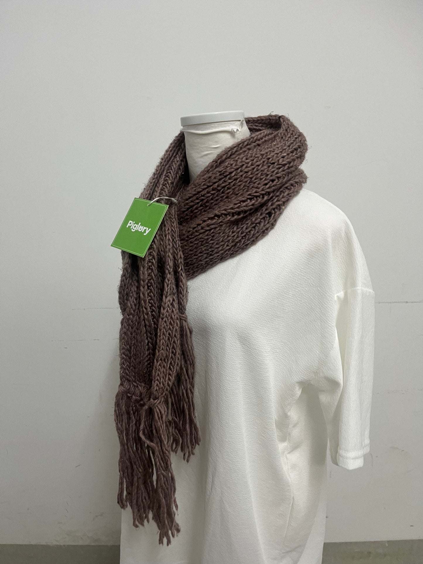 【Piglory Scarfs】—— Cozy & Versatile Winter Wardrobe Staple