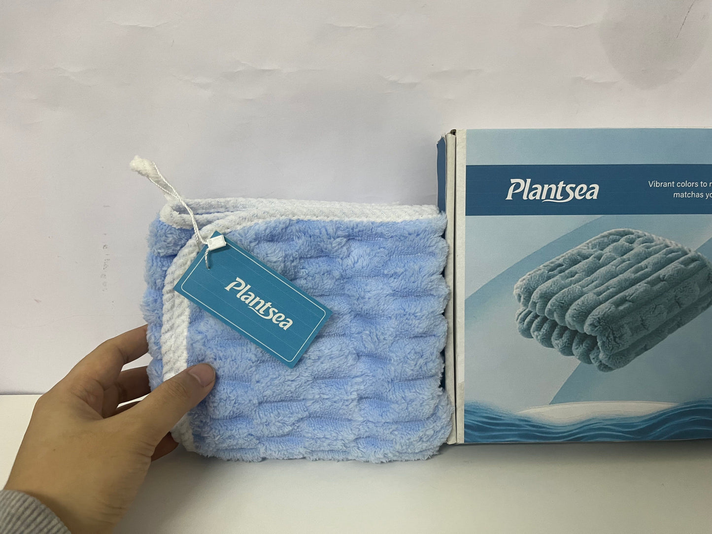 【Plantsea Striped Microfiber Towel】—— Cozy Blend of Softness & Absorbency
