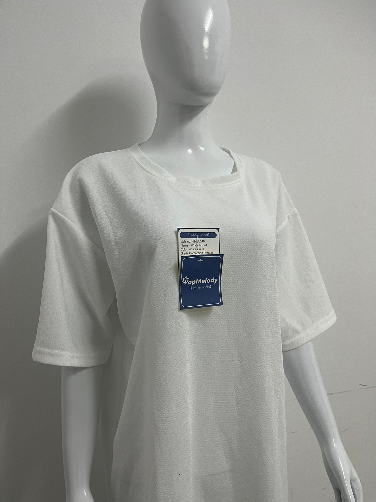 【PopMelody Oversized Textured T-shirt】—— Effortless Comfort & Modern Minimalism