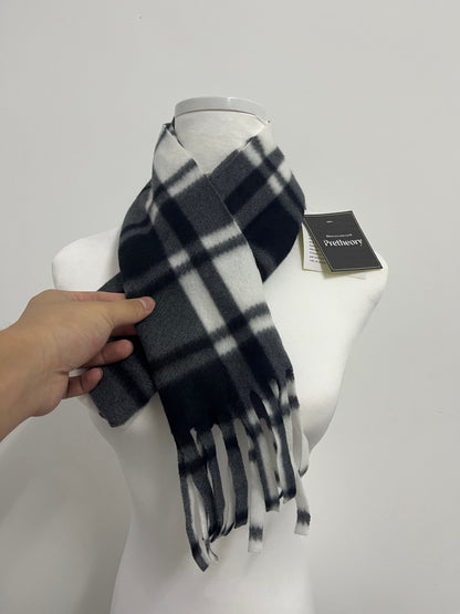 Pretheory Exquisite Mongolia Wool Scarf - Classic Plaid Design, Opulent Winter Warmth