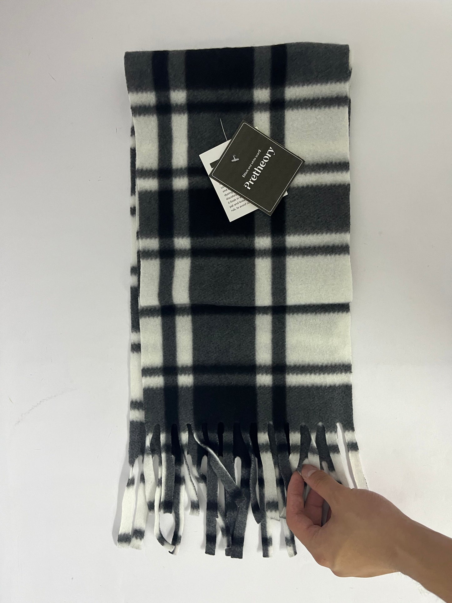 Pretheory Exquisite Mongolia Wool Scarf - Classic Plaid Design, Opulent Winter Warmth
