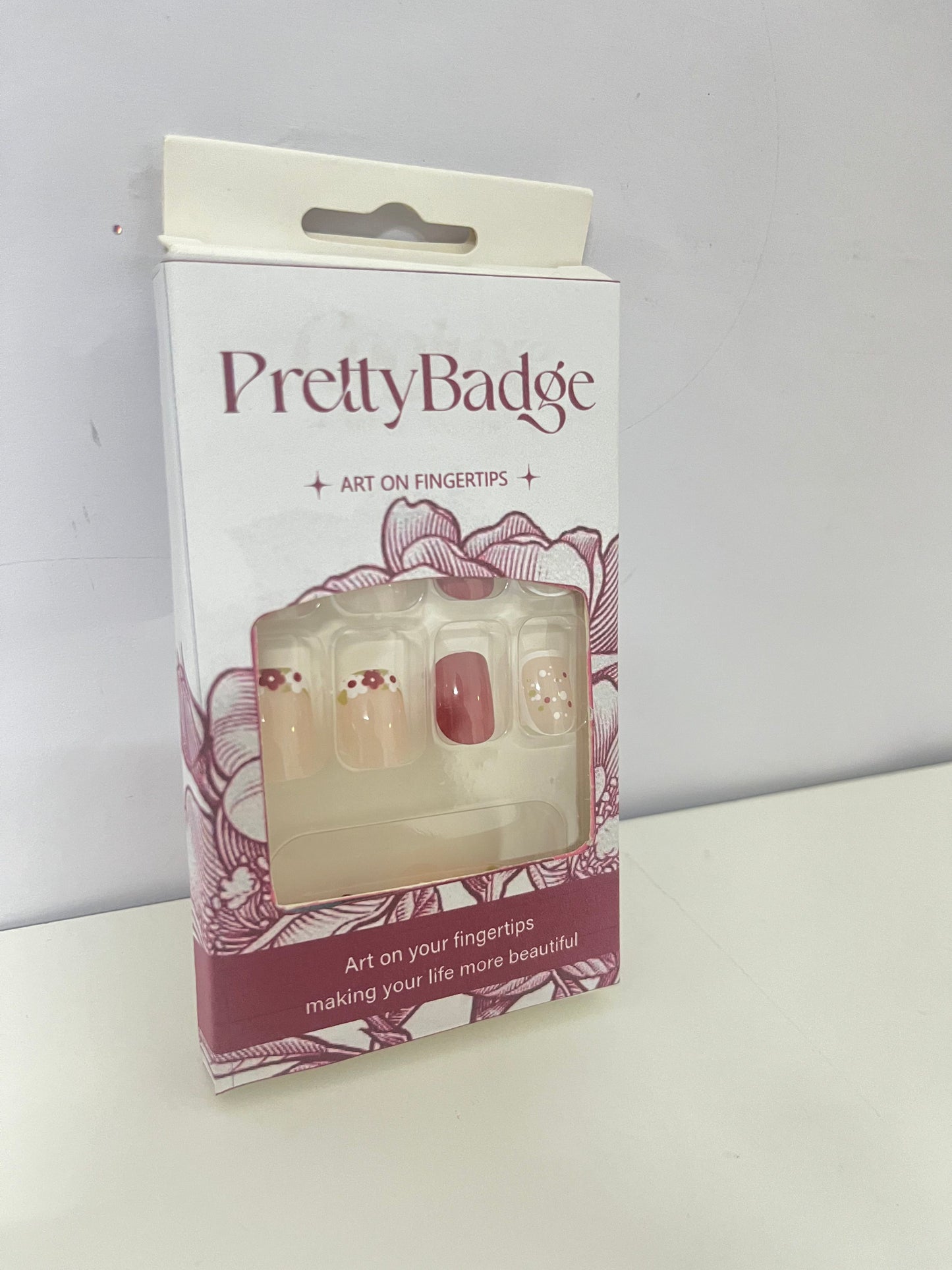 PrettyBadge Berry Gradient False Nails Retro Sweet Element Style An Exquisite Atmospheric Item for Finger Decoration