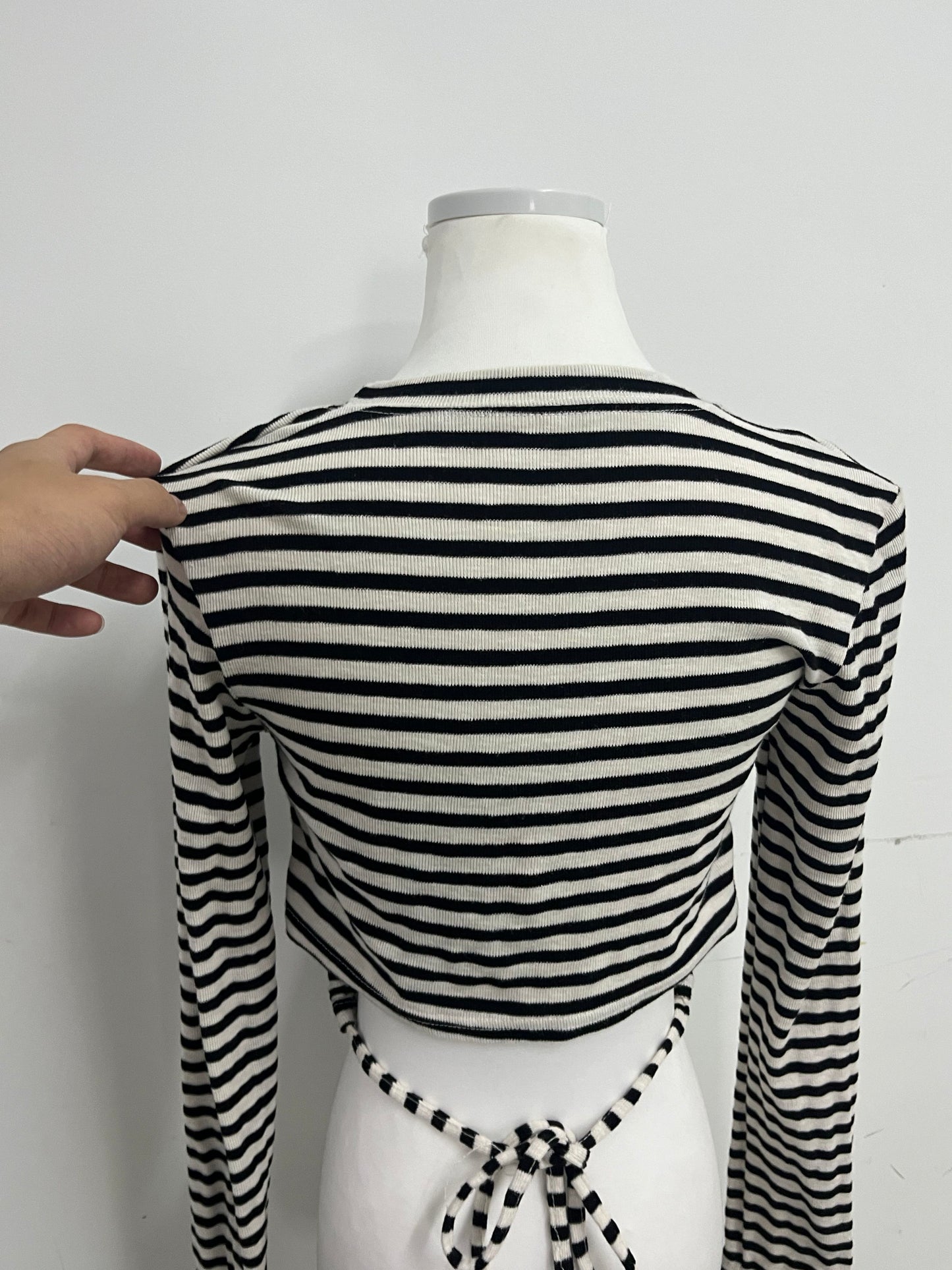 Prettyscene Slim-Fit Striped Tops as clothing - Long-Sleeve Crop Top for Daily Wear