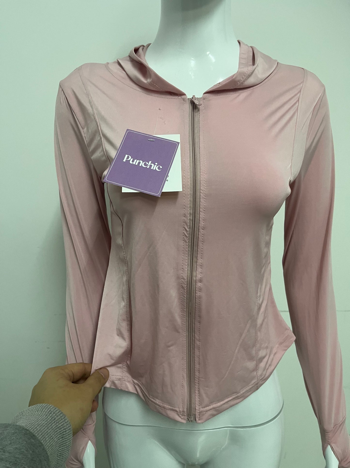 【Punchic Dusty Pink Zip-Up Athletic Shirt】—— Sleek Style for Active Days