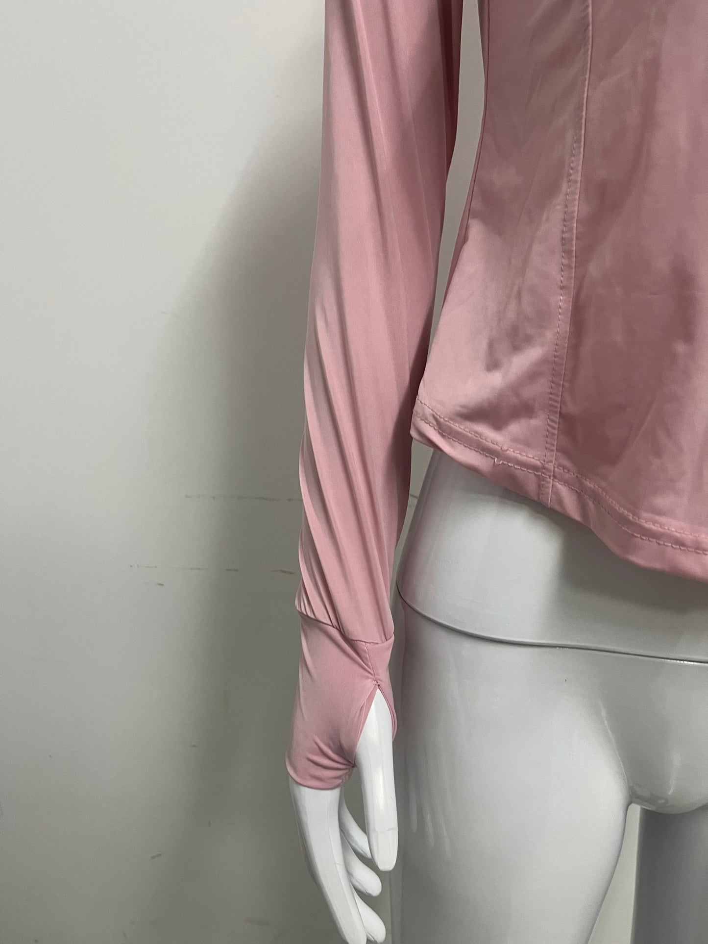 【Punchic Dusty Pink Zip-Up Athletic Shirt】—— Sleek Style for Active Days