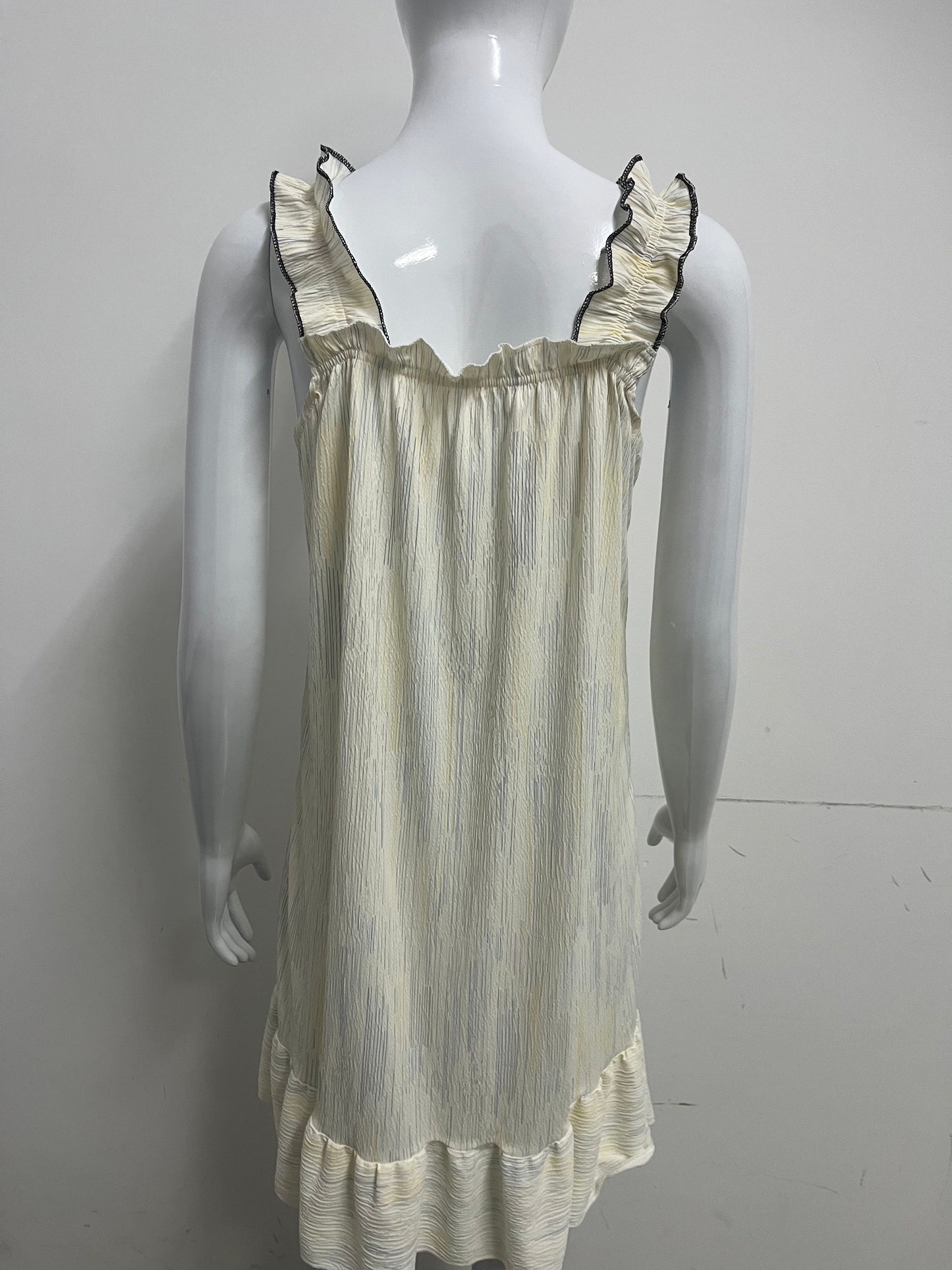 【Punchic Ruffle Trim Sleep Dress】—— Gentle Comfort for Restful Nights