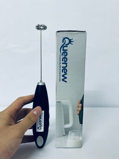 Queenew Portable Milk Frother - 15s Creamy Froth, Multifunctional, Battery-Powered, Easy to Clean, Perfect for Travel, Coffee, Matcha, Blended Drinks