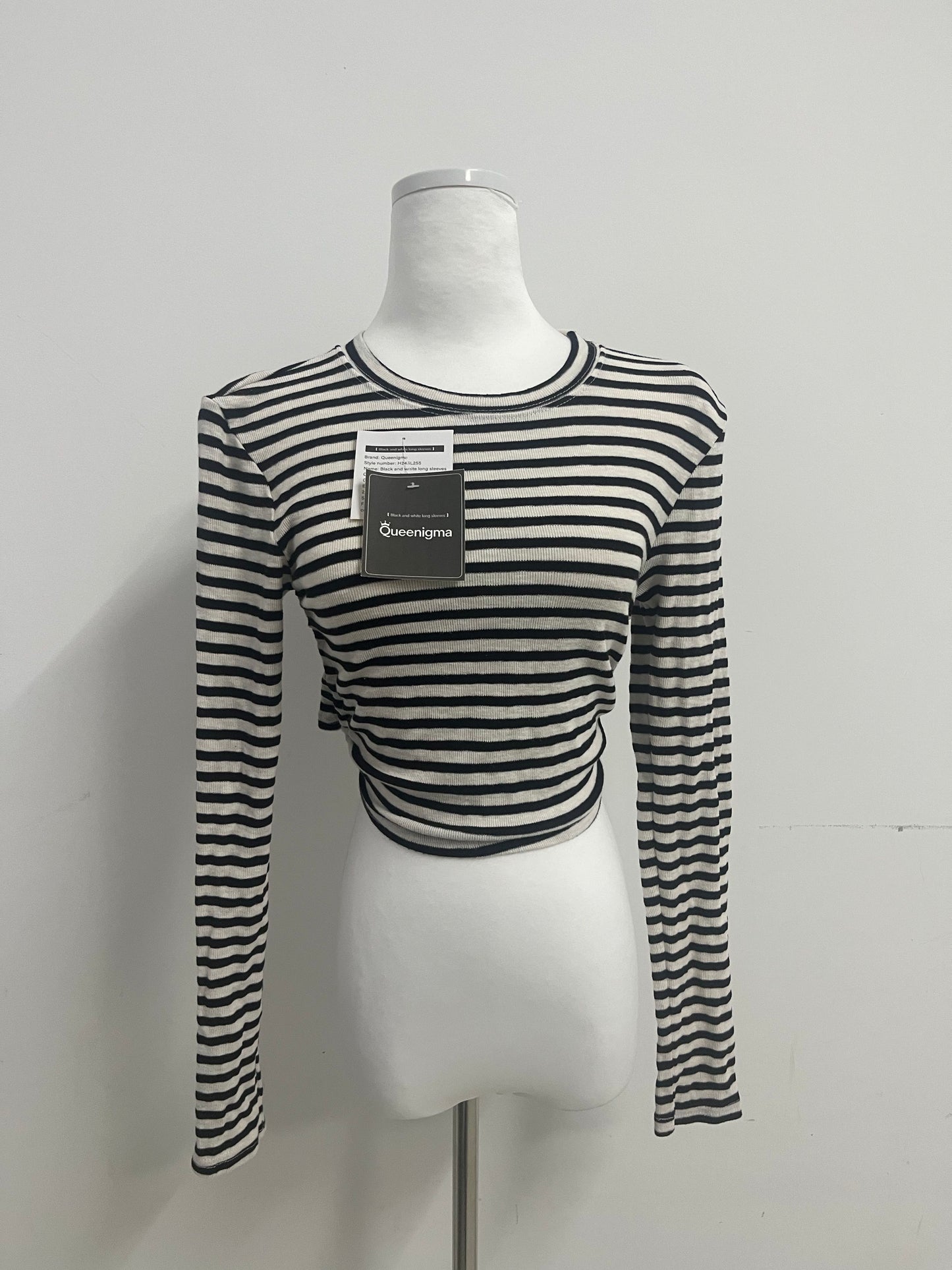 Queenigma Women's Mock Turtleneck Long Sleeve Slim Fit Stretch Striped T-Shirts Tunic Tops Fall Fashion Trendy Outfits Clothes