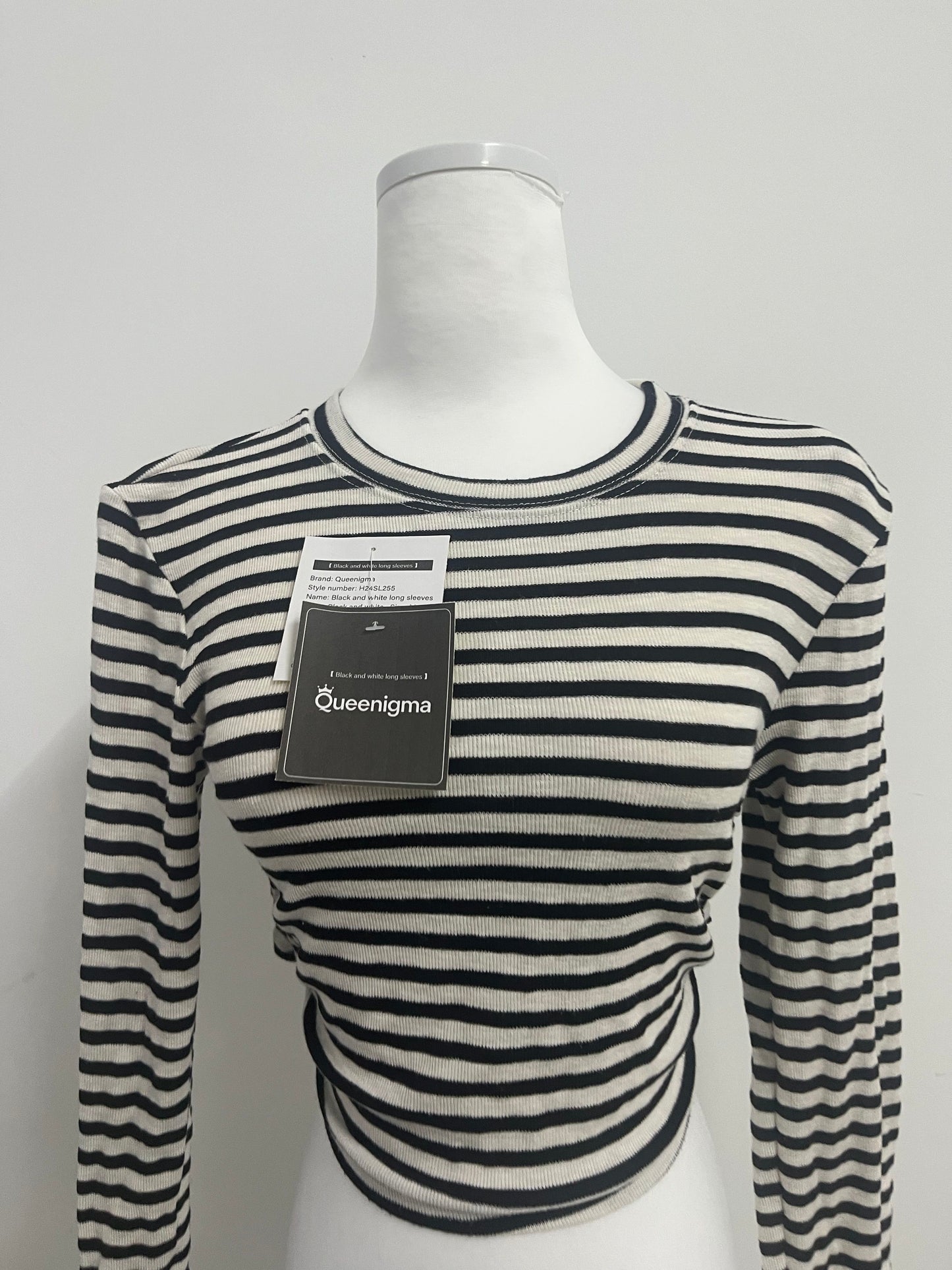 Queenigma Women's Mock Turtleneck Long Sleeve Slim Fit Stretch Striped T-Shirts Tunic Tops Fall Fashion Trendy Outfits Clothes