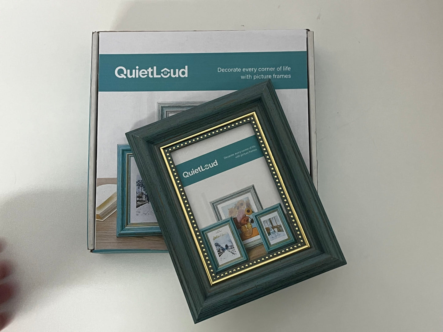 [QuietLoud Picture frames]-Vintage Distressed Photo Frame - Luxury Gold-Trimmed Tabletop Frame