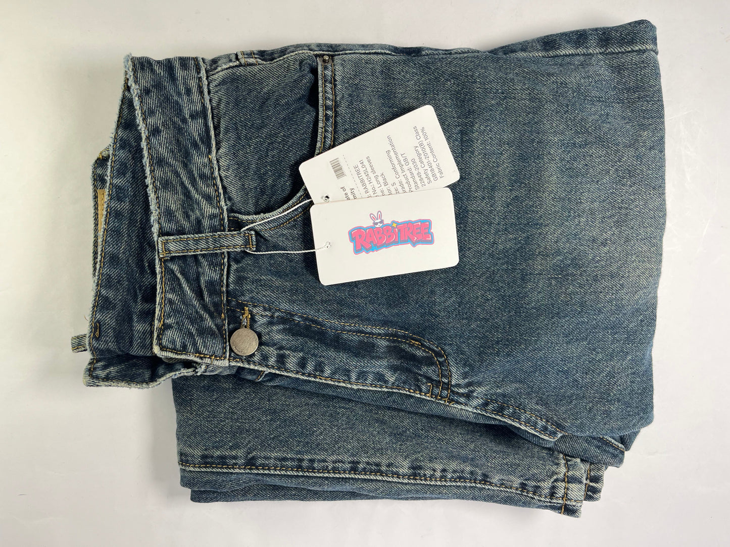 RABBITREE Straight-leg jeans flatter figure, adapt to diverse occasions, and provide moderate elastic support
