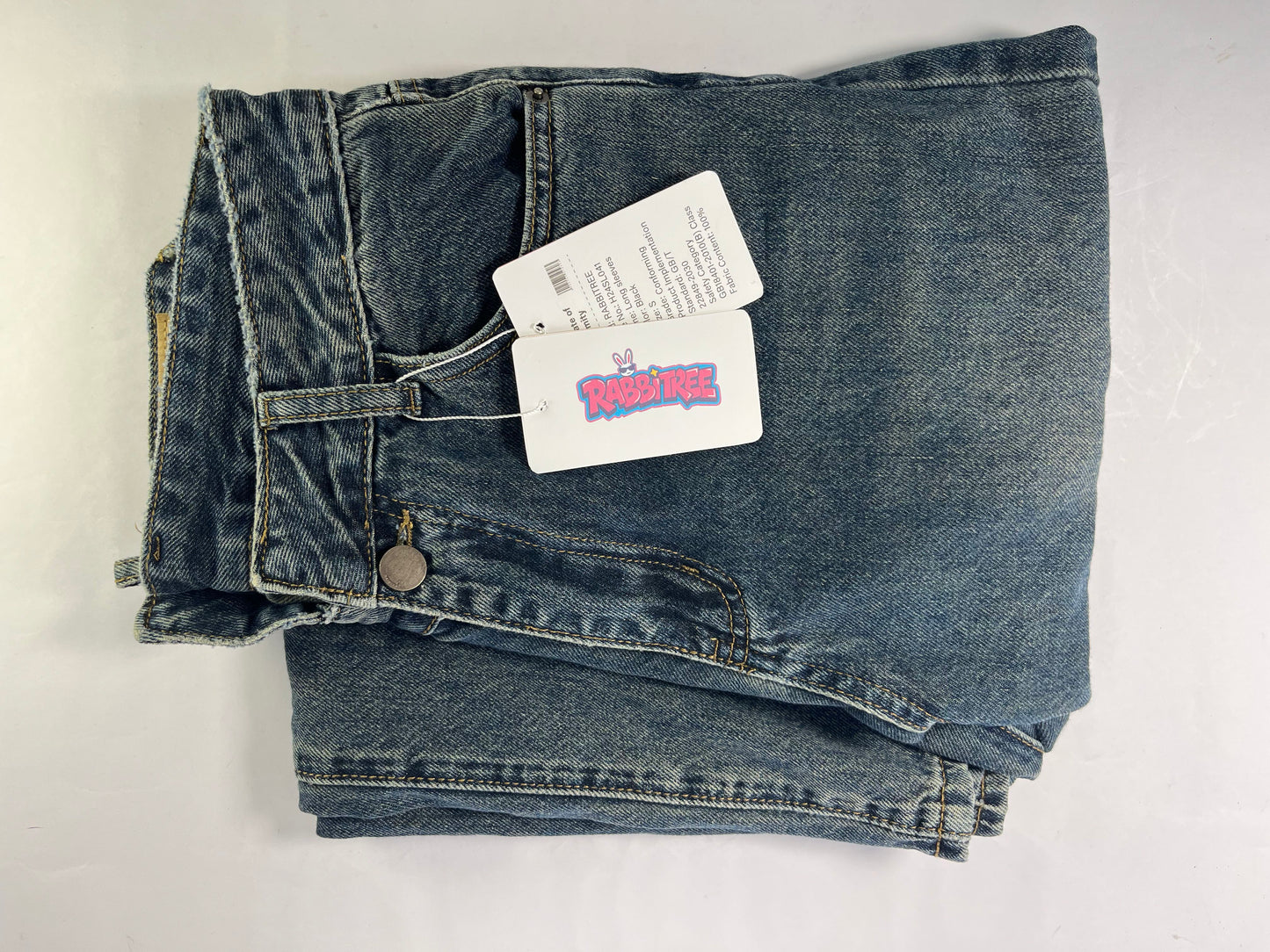 RABBITREE Straight-leg jeans flatter figure, adapt to diverse occasions, and provide moderate elastic support