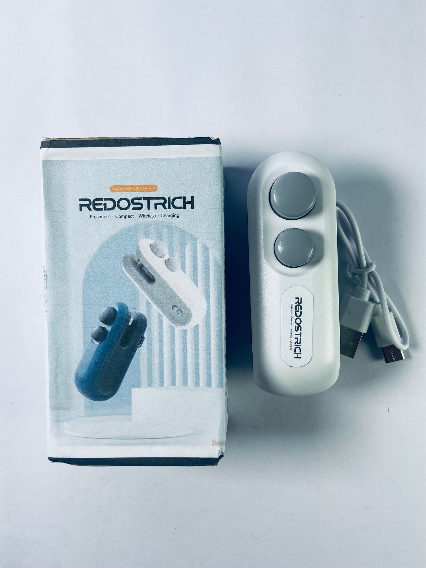 REDOSTRICH Vacuum Sealer for Food , Compact Upright Food Vacuum Sealer Machine Allows to Seal Marinades, Soups, Vegetables, Meats for Sous Vide Cooking, Saver Keeps Food Fresher Longer