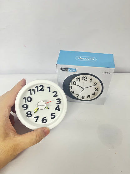 Roseven No Ticking Silent Alarm Clock,Easy to Read and Use,Ascending Sound,1 AA Battery Operated,Snooze Light,Bedside Desk Clock,White