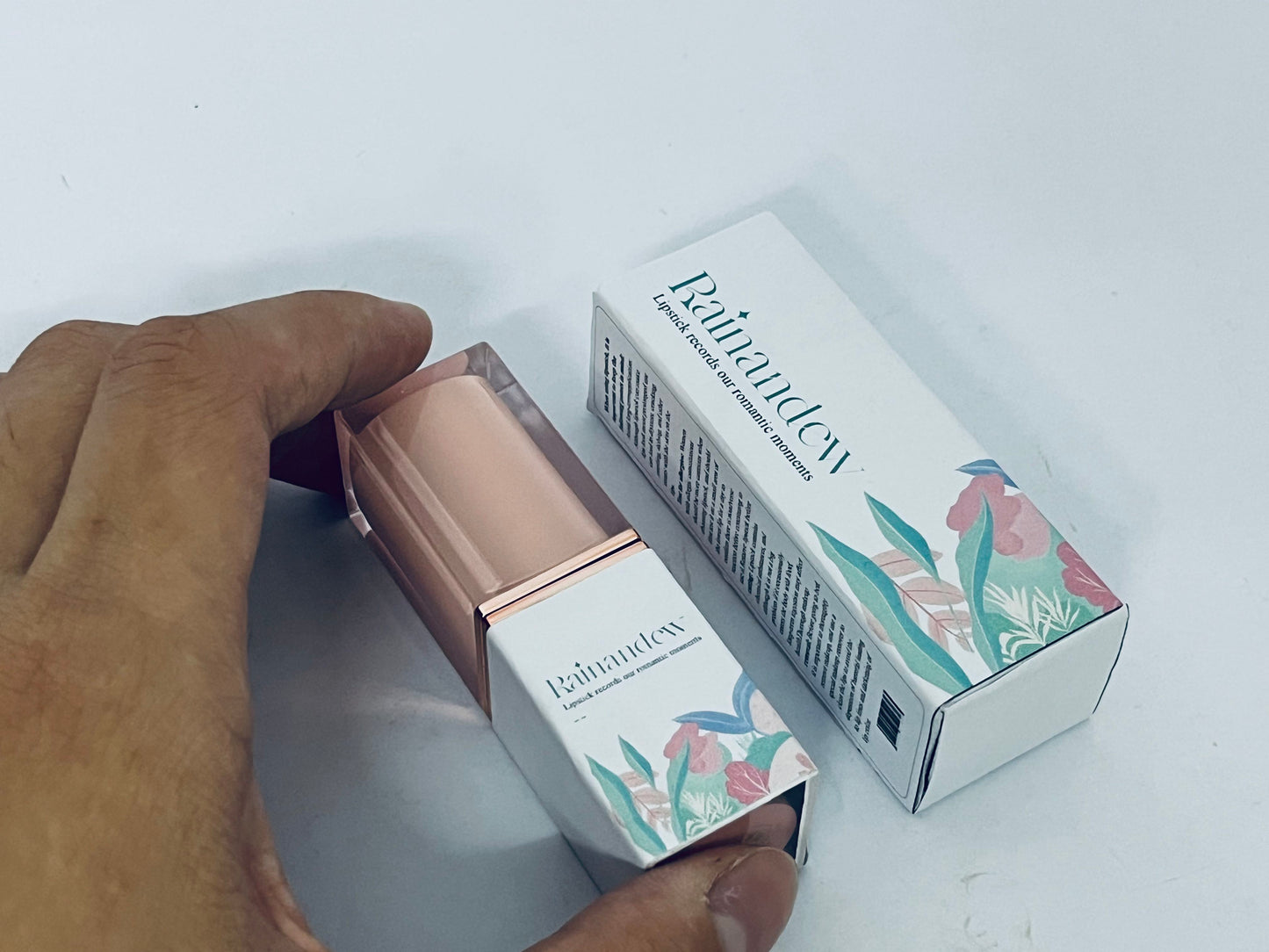 Rainandew L'Absolu Rouge Hydrating Cream Lipstick - Smudge-Resistant & Luminous Finish - Up To 18HR Comfort