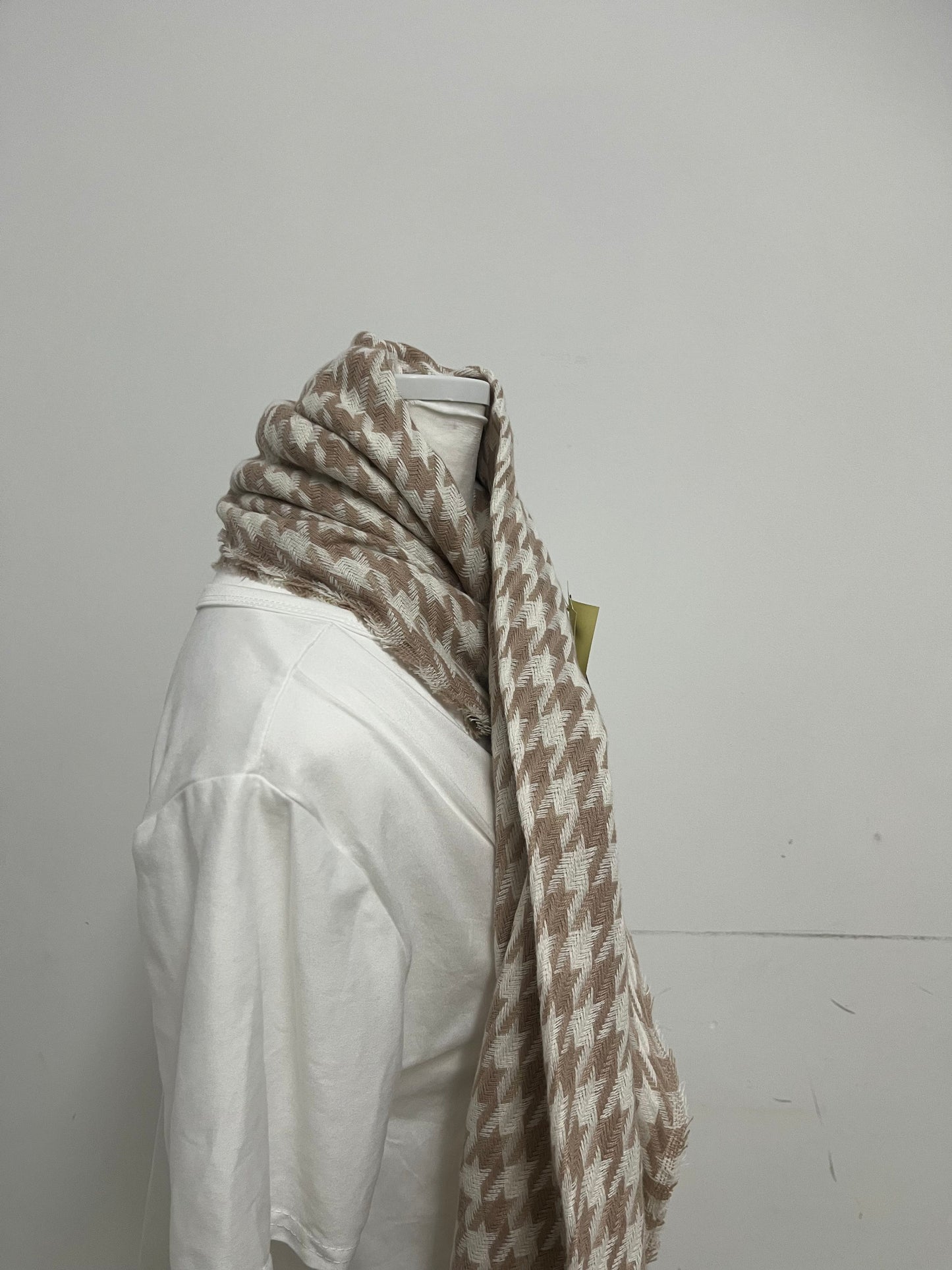 Rawbeau Scarf - Beige & White Houndstooth, Soft Textured Weave
