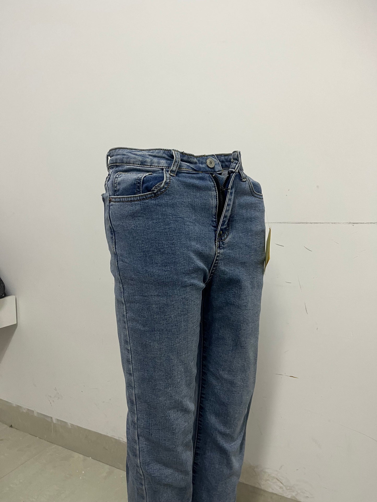 【Reactpretty Straight-Leg Stretch Jeans】—— Timeless Comfort & Effortless Style