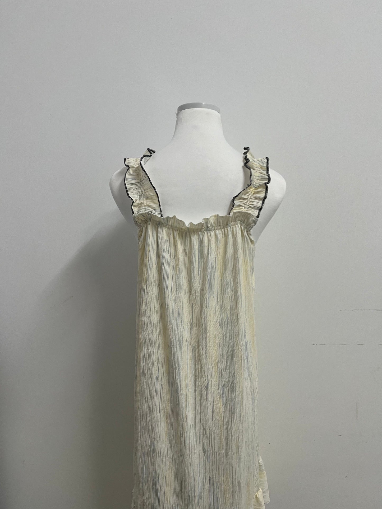 Redaisy Sleepwear Pale Yellow Camisole Nightgown - A Romantic and Comfortable Home Choice