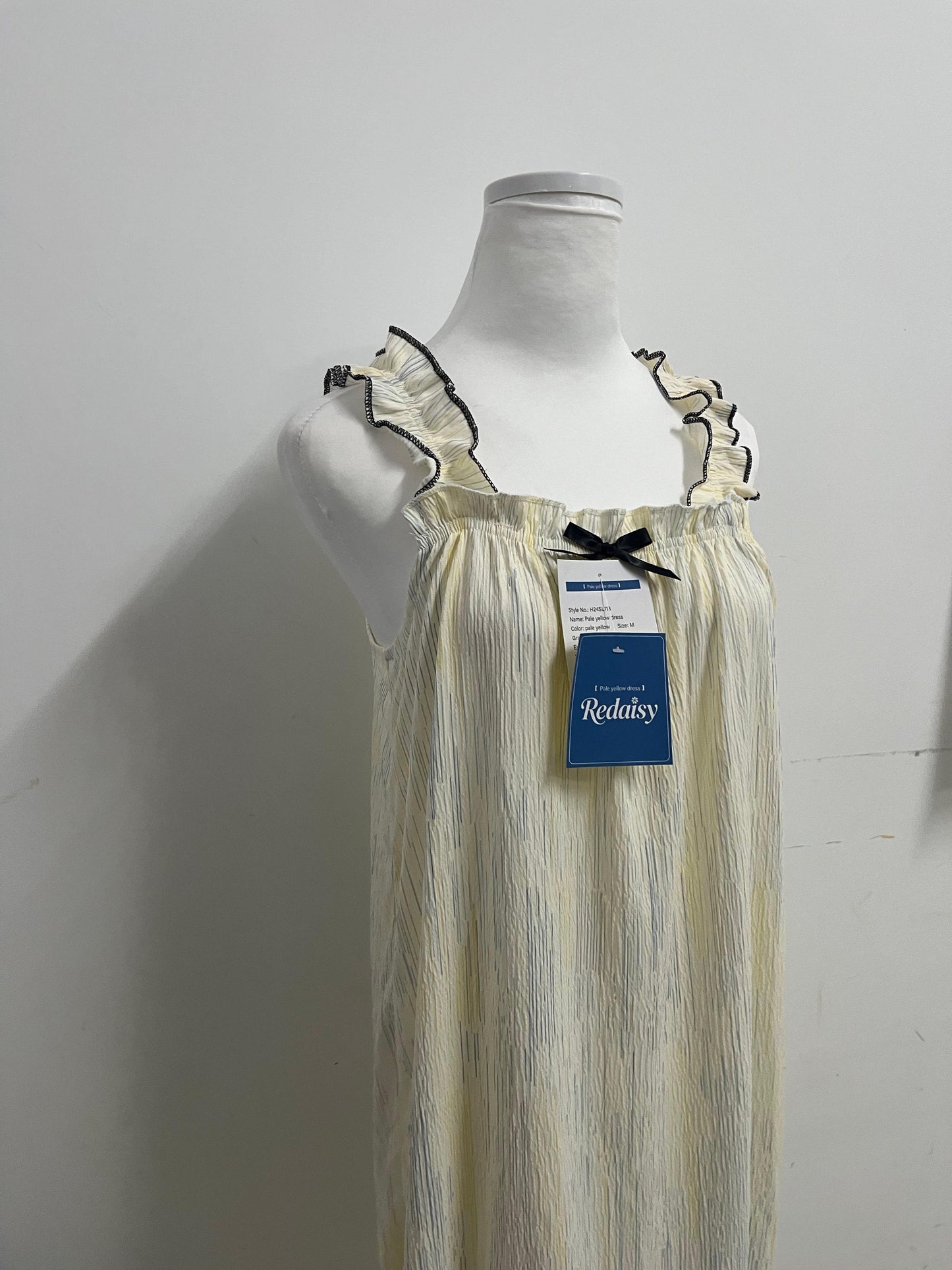 Redaisy Sleepwear Pale Yellow Camisole Nightgown - A Romantic and Comfortable Home Choice
