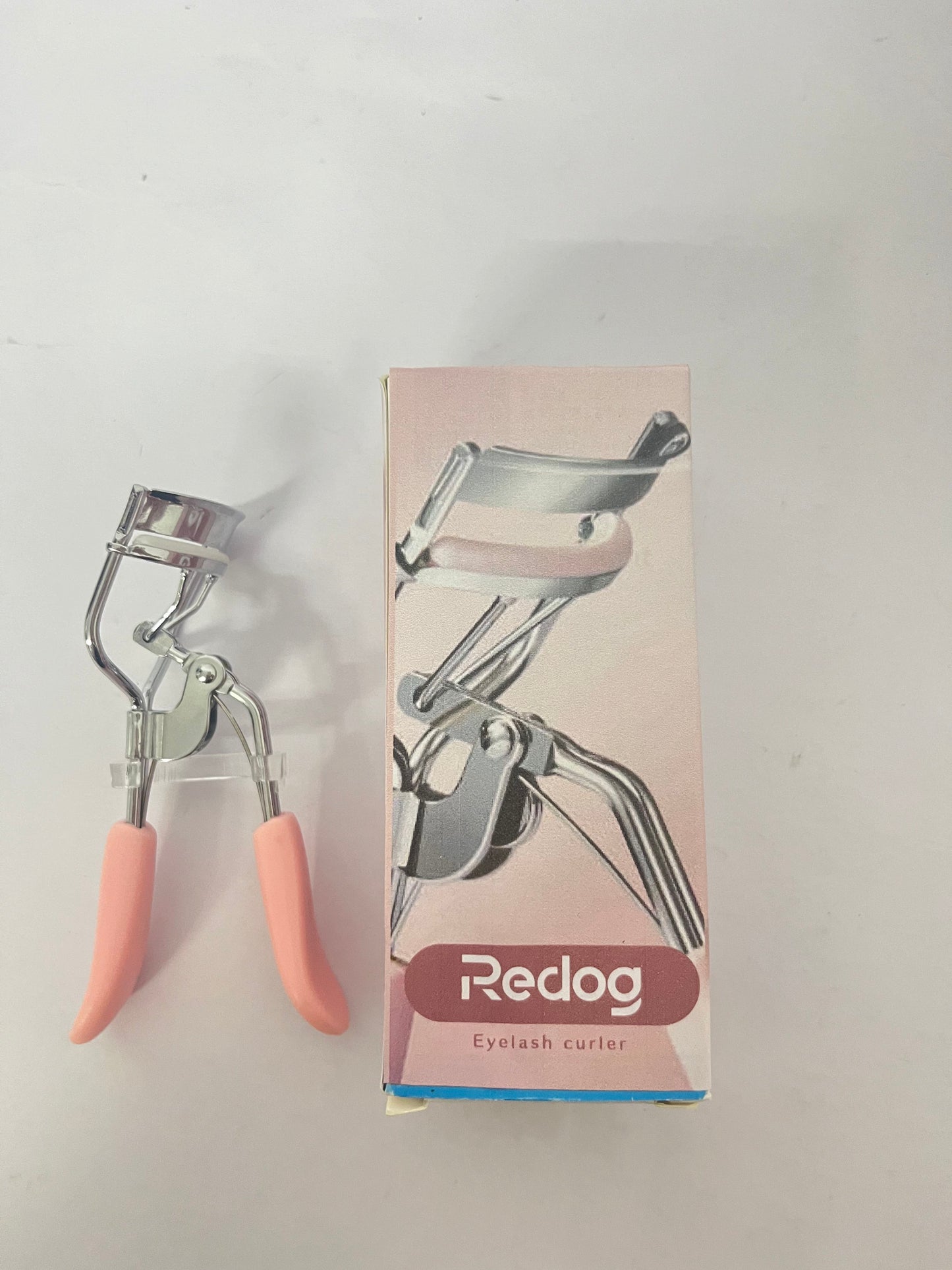 Redog Lash Curler, No Pinching or Pulling, Long Lasting Eyelash Curler Fit All Eye Shapes, Professional Makeup Tool for Eyelashes with 10 Pieces Silicone Refill Pads (Pink)