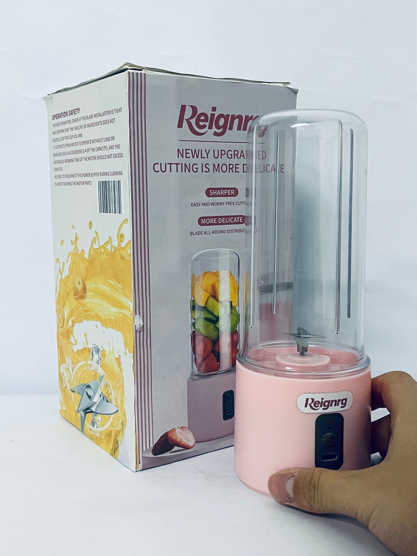 Reignrg Mini Portable Juicer Electric Wireless USB Charging 4 Leaf Blade Small Juicer Cup for Fresh Juice Milkshake at Home Office School Outdoors ABS PC Material 300ml Capacity