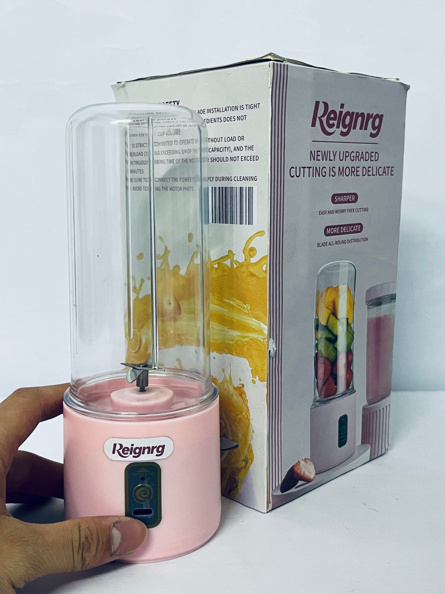 Reignrg Mini Portable Juicer Electric Wireless USB Charging 4 Leaf Blade Small Juicer Cup for Fresh Juice Milkshake at Home Office School Outdoors ABS PC Material 300ml Capacity