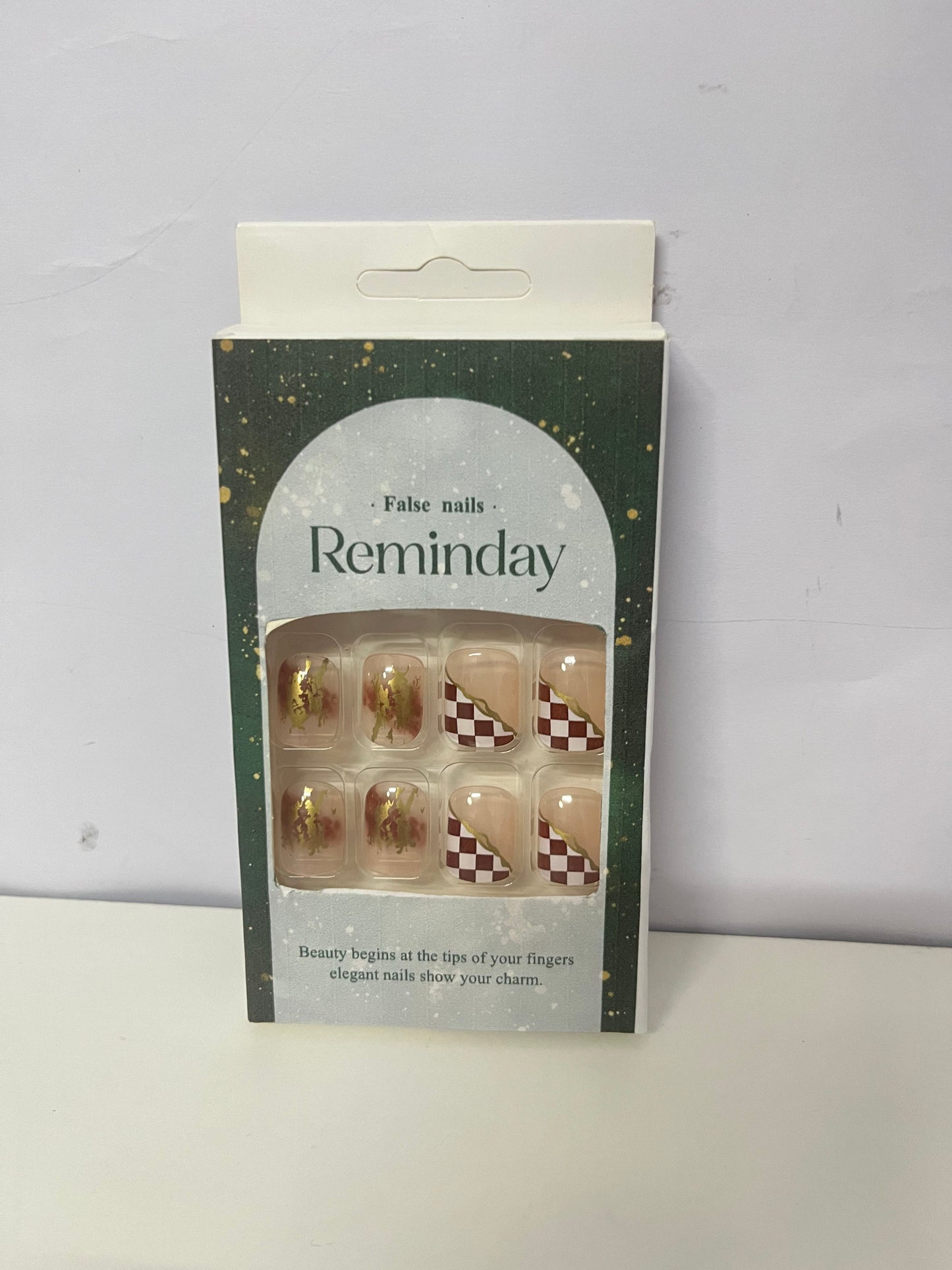 [Reminday False nails]——Reminday Retro Checkerboard Press-On Nails - Gold Foil Accent Short Square Nail Art