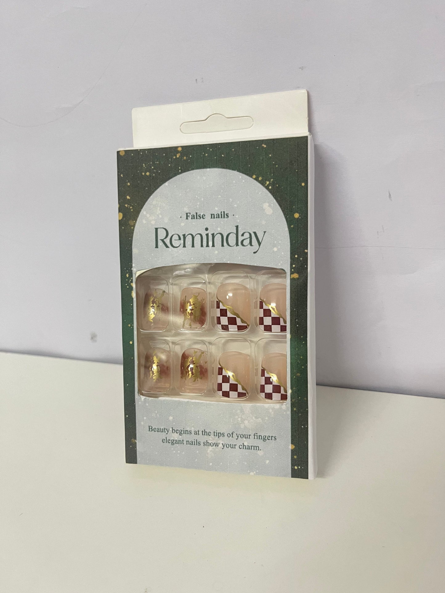 [Reminday False nails]——Reminday Retro Checkerboard Press-On Nails - Gold Foil Accent Short Square Nail Art