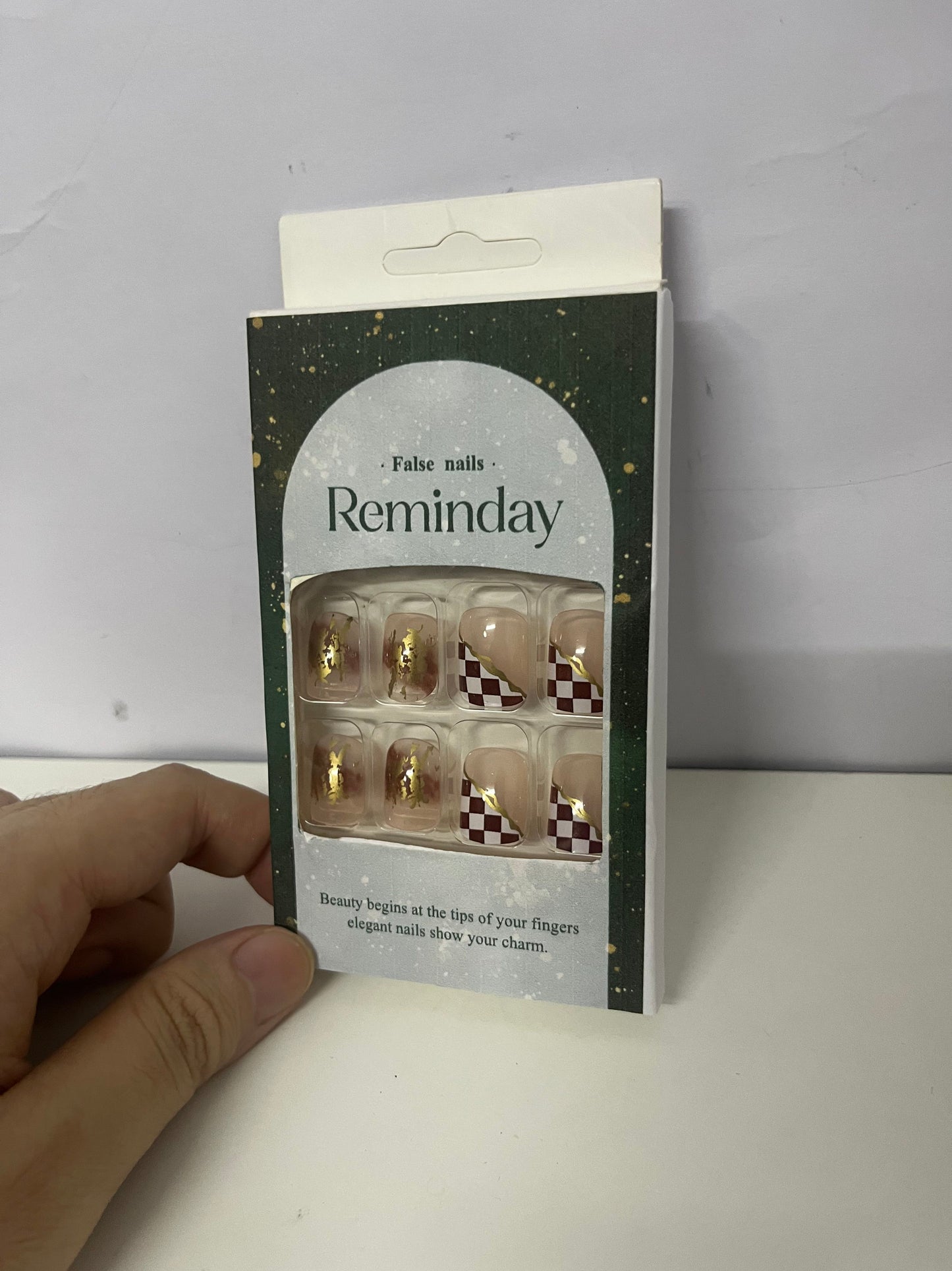 [Reminday False nails]——Reminday Retro Checkerboard Press-On Nails - Gold Foil Accent Short Square Nail Art