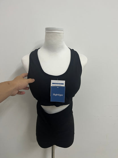 Rightiger Tracksuits: Black Slim-Fit Cut-Out Racerback Tank Top ✨