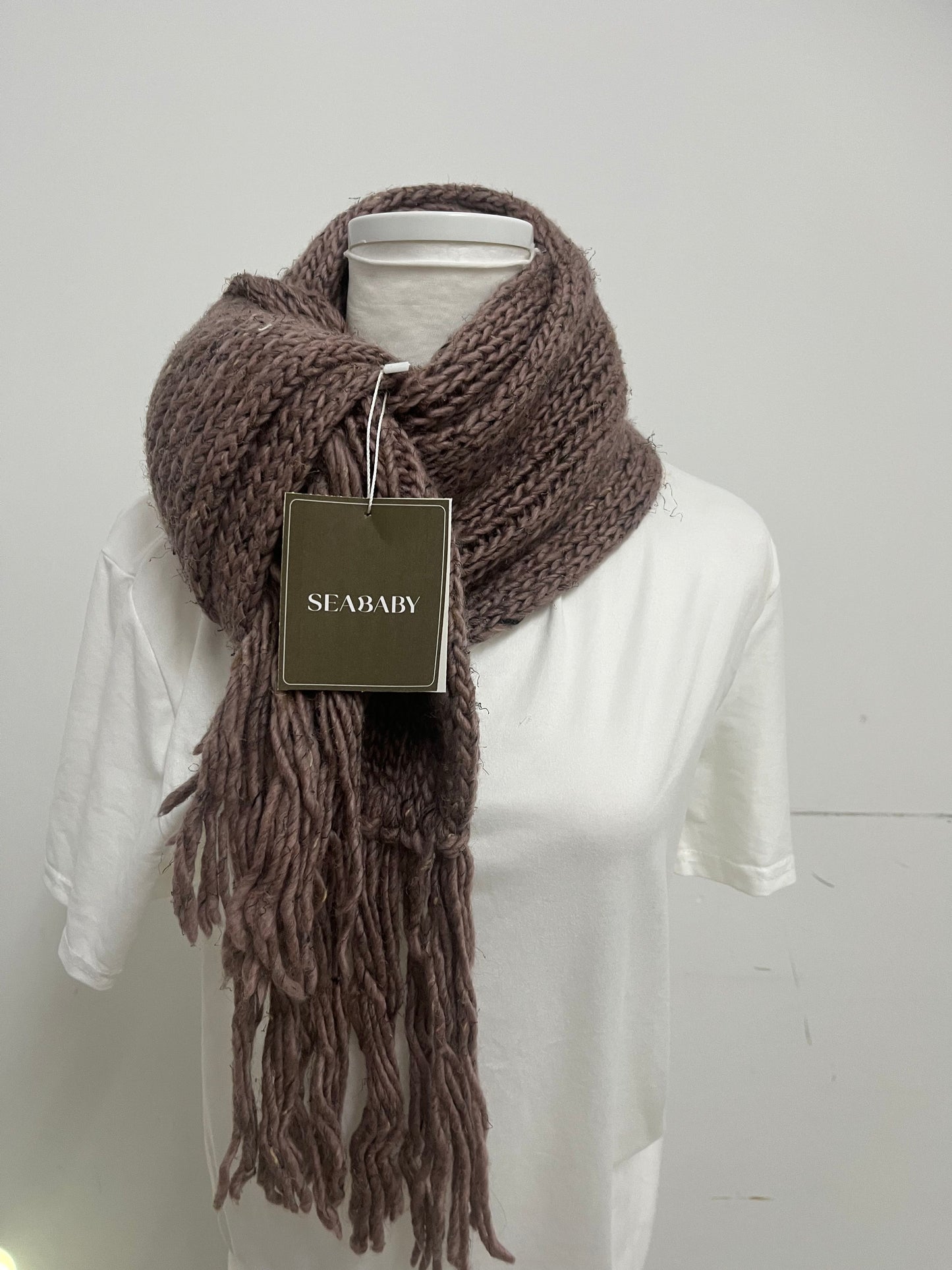 SEABABY Scarf - Brown Chunky Knit, Fringed for Cozy Boho Elegance