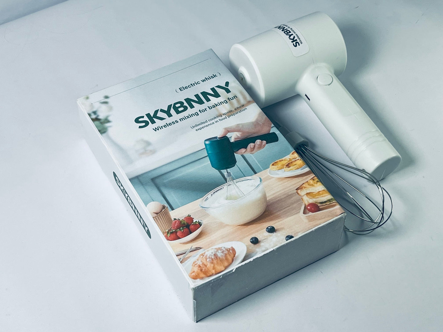 SKYBNNY 3 Speed Electric Hand Mixer, Whisk Beaters, Portable Whisk Milk Foam Maker, Handheld Electric Mixer with Chopper for Home