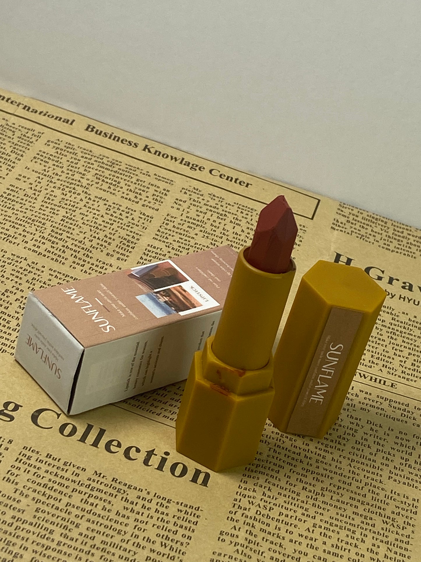 SUNFLAME Lipsticks Creme Dry Rose 8 Colors Moisturizing Lipstick Lip Glow Nourishing Essence Hydrating Lip Care-Dry Rose