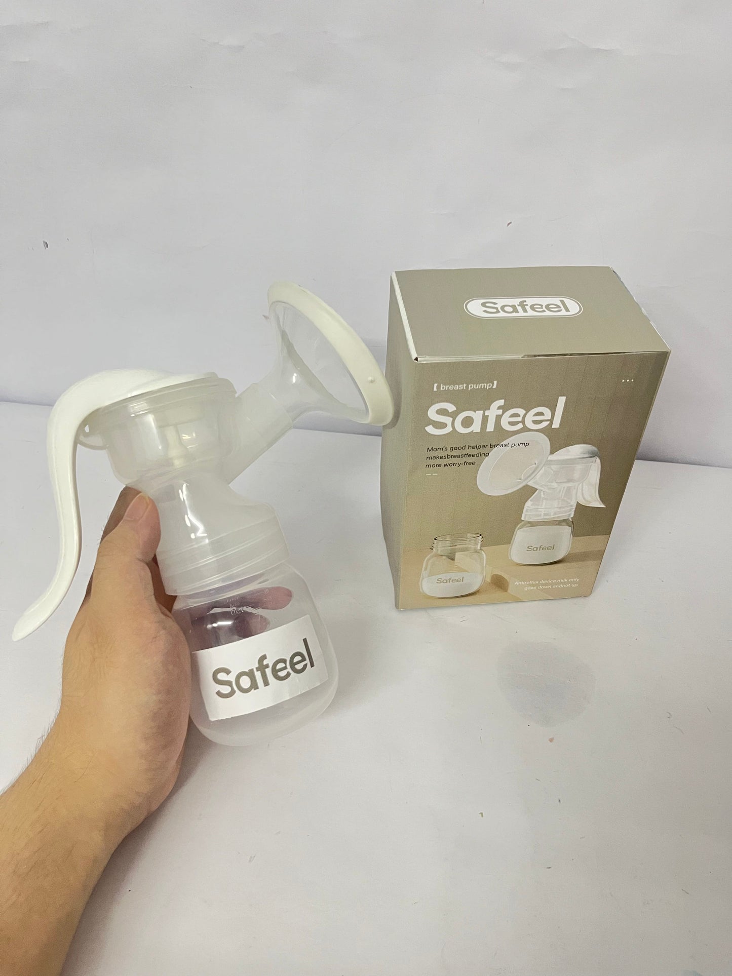 Safeel Manual Breast Pump, Silicone Hand Pump for Breastfeeding, Small Portable Manual Breast Milk Catcher, Baby Feeding Pumps & Accessories, White, Mothers Day Gifts, Travel Portable Breast Pump