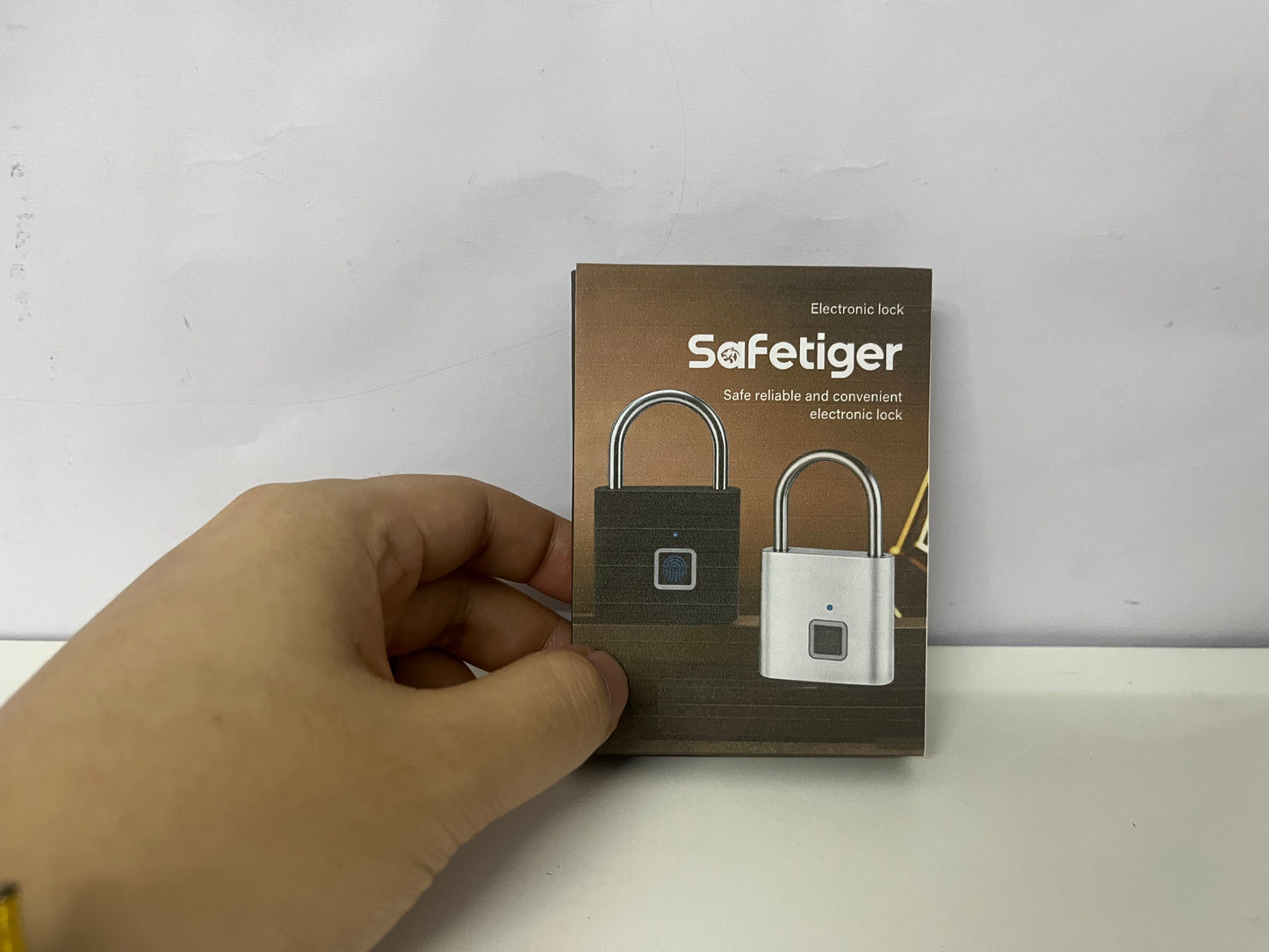 [Safetiger Electric locks]-Smart Combination Padlock - Waterproof Anti-Theft Electronic Lock