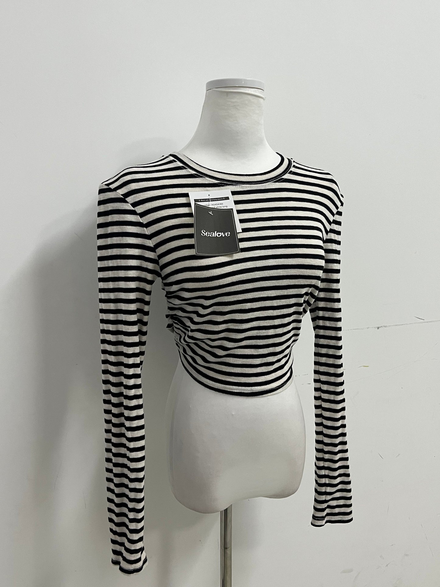Sealove Fashion Black and White Striped Open-Back Tie-Up Cropped Long-Sleeve Top