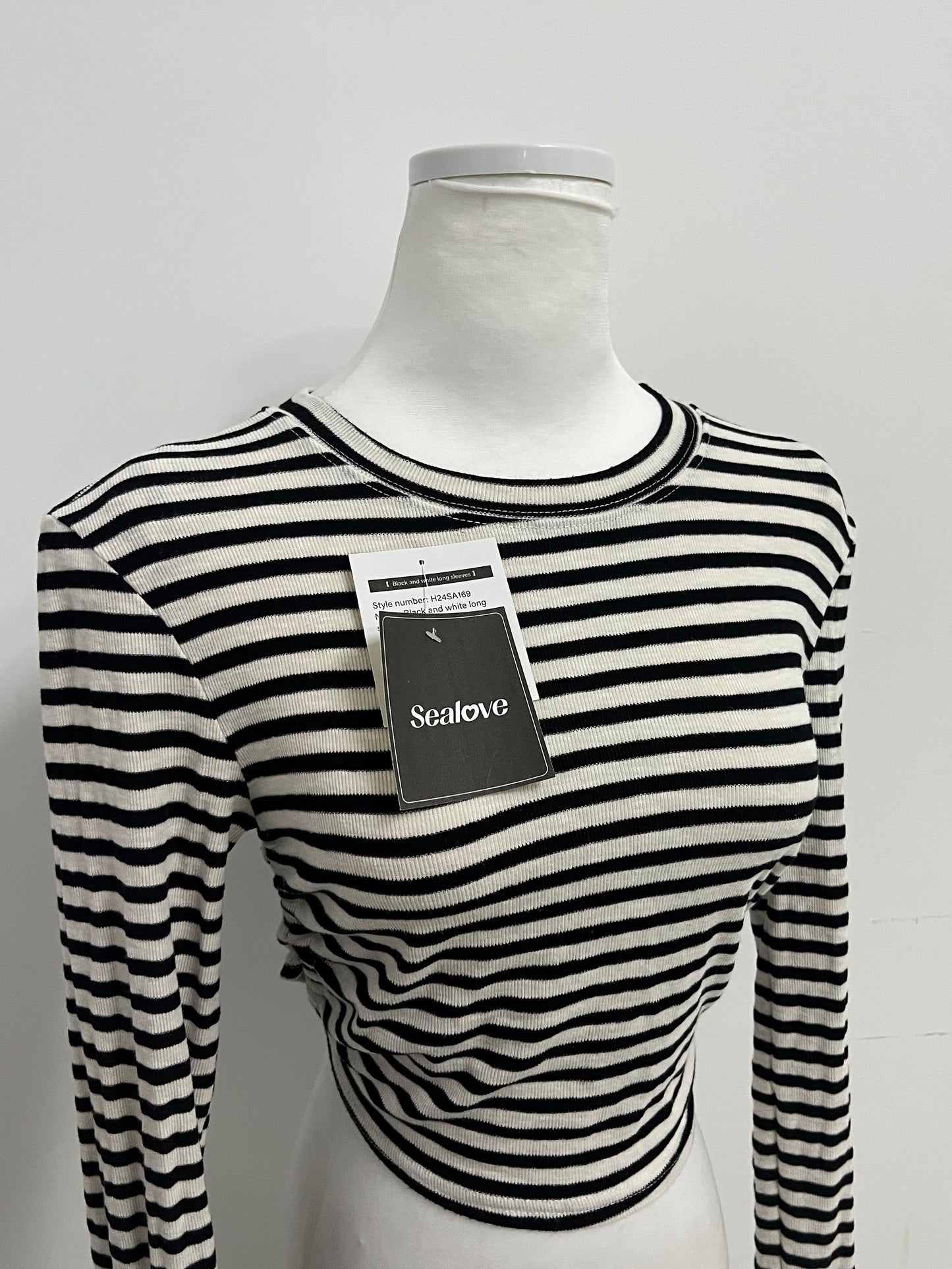 Sealove Fashion Black and White Striped Open-Back Tie-Up Cropped Long-Sleeve Top