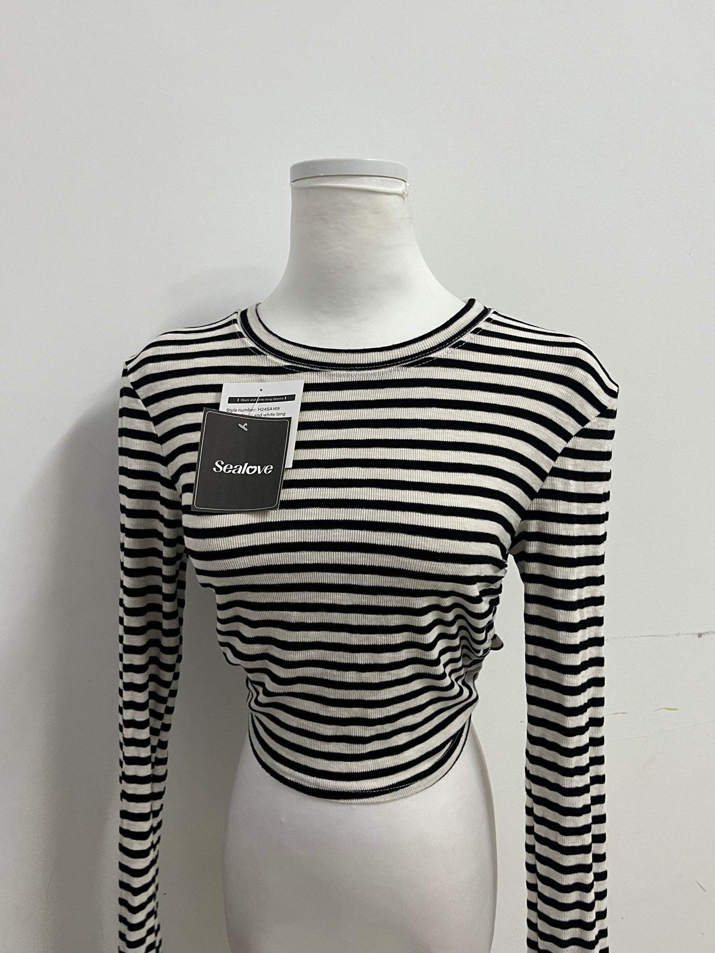 Sealove Fashion Black and White Striped Open-Back Tie-Up Cropped Long-Sleeve Top