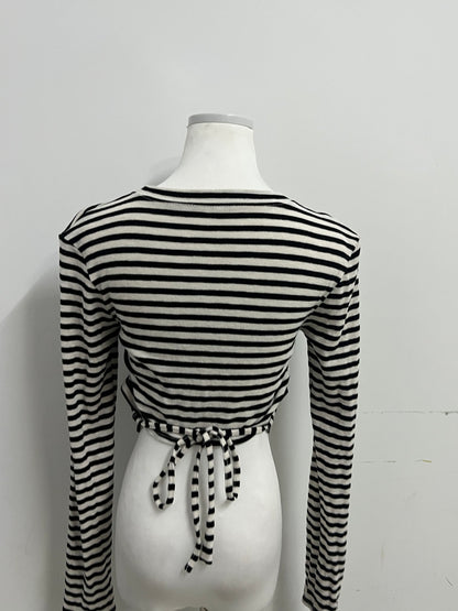 Sealove Fashion Black and White Striped Open-Back Tie-Up Cropped Long-Sleeve Top