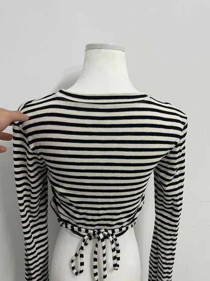 Sealove Fashion Black and White Striped Open-Back Tie-Up Cropped Long-Sleeve Top
